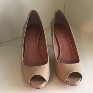 VINCE CAMUTO HEELS